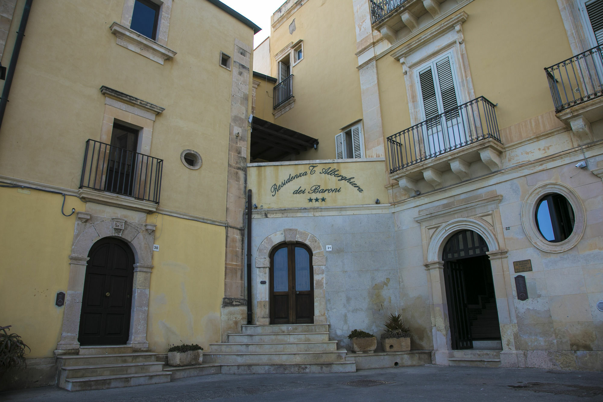 Life Dei Baroni